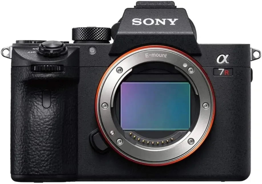 Certified Refurbished - Sony - Alpha a7R III Full-Frame Mirrorless Camera (Body Only) - Black